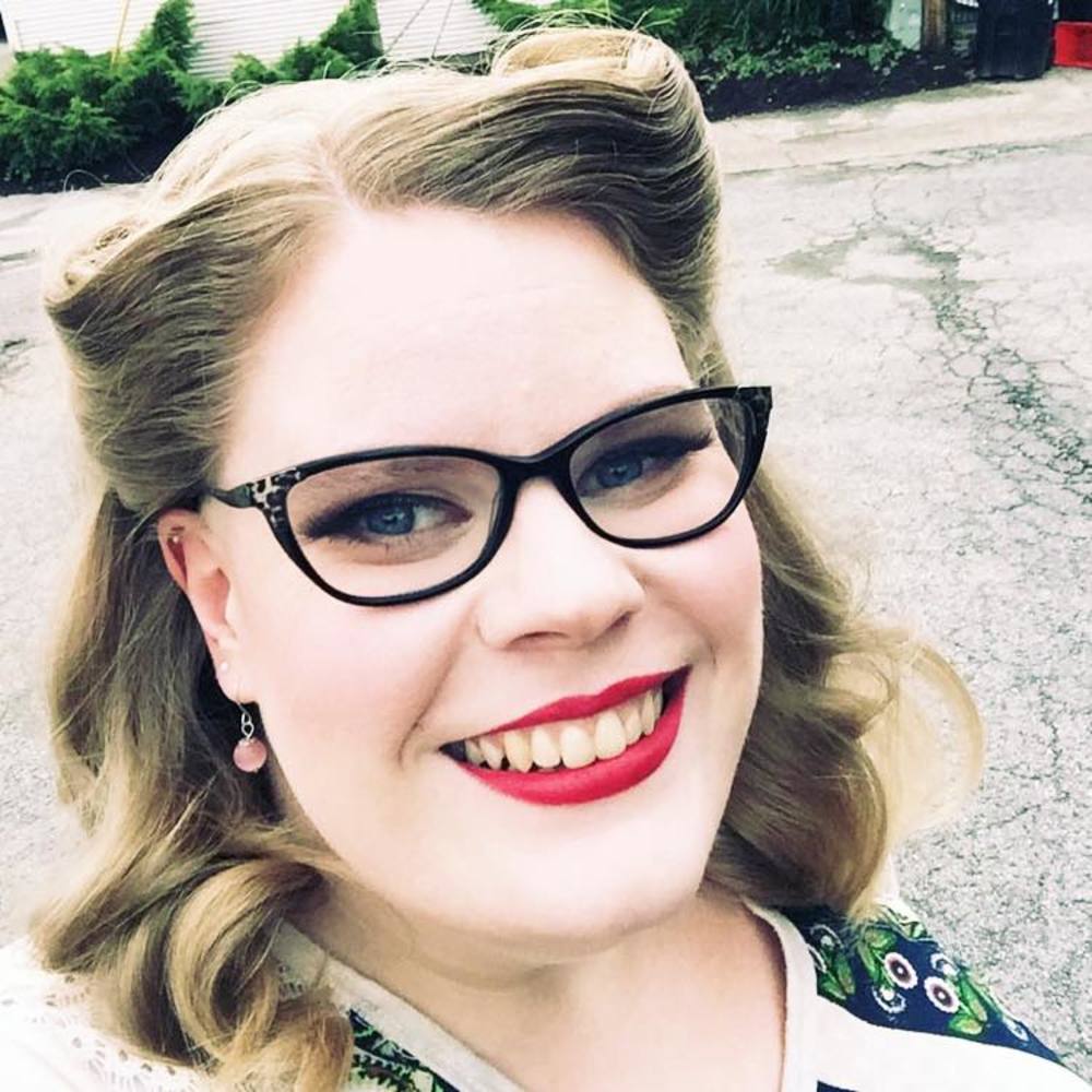 Meet your Posher, Liza